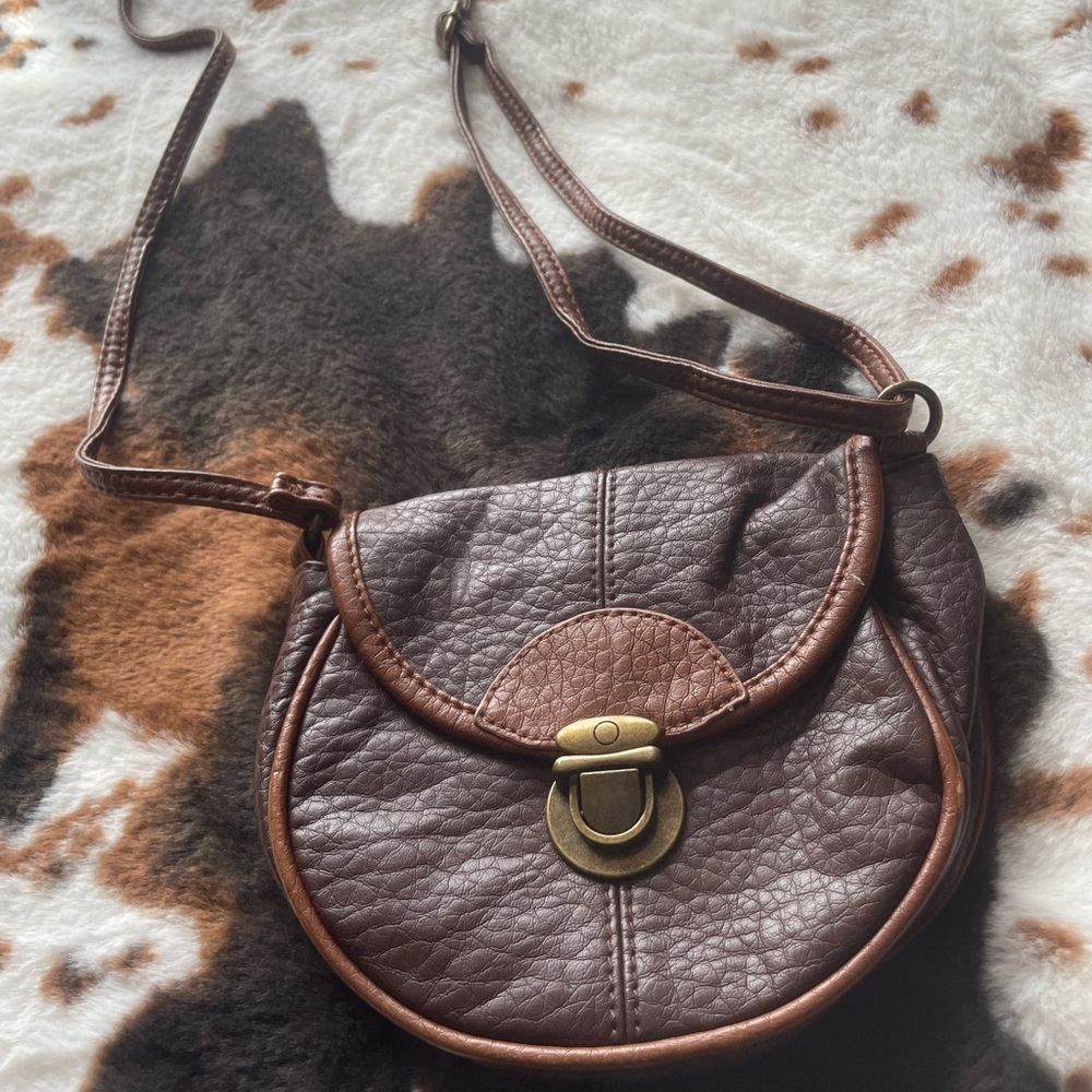 American Eagle cross body purse